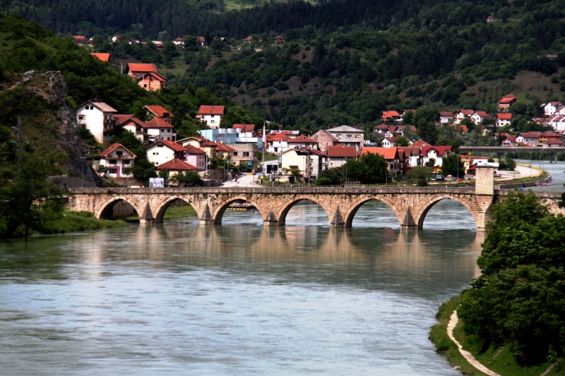 Bosnië & Herzegovina (24)