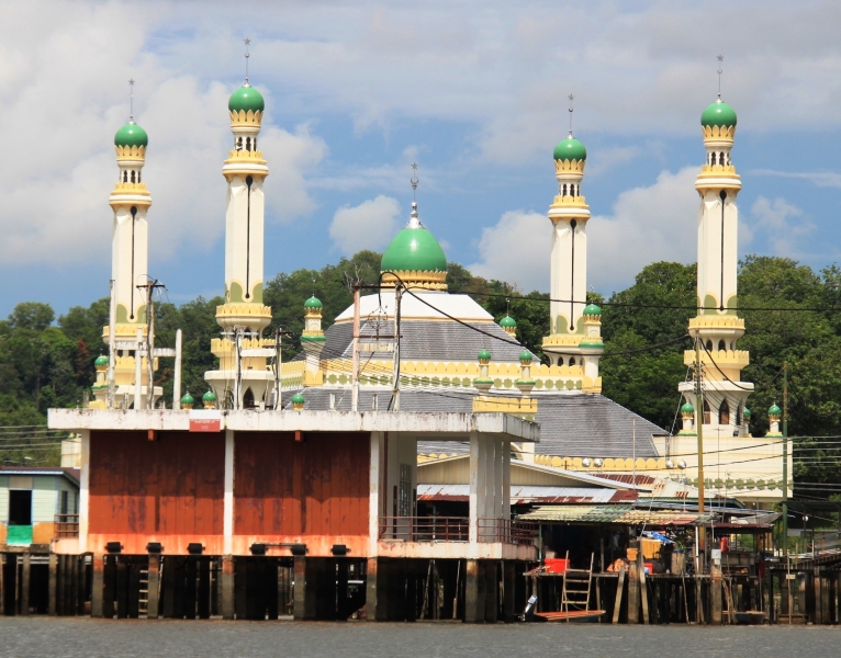 Brunei (102)