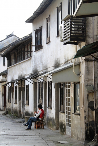 China (121)