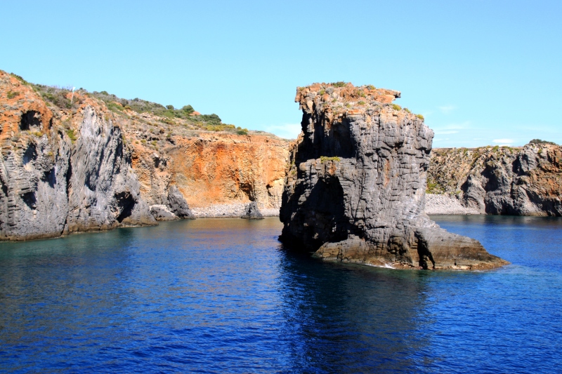 1_Sicily-Panareas-13