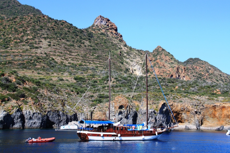 1_Sicily-Panareas-9