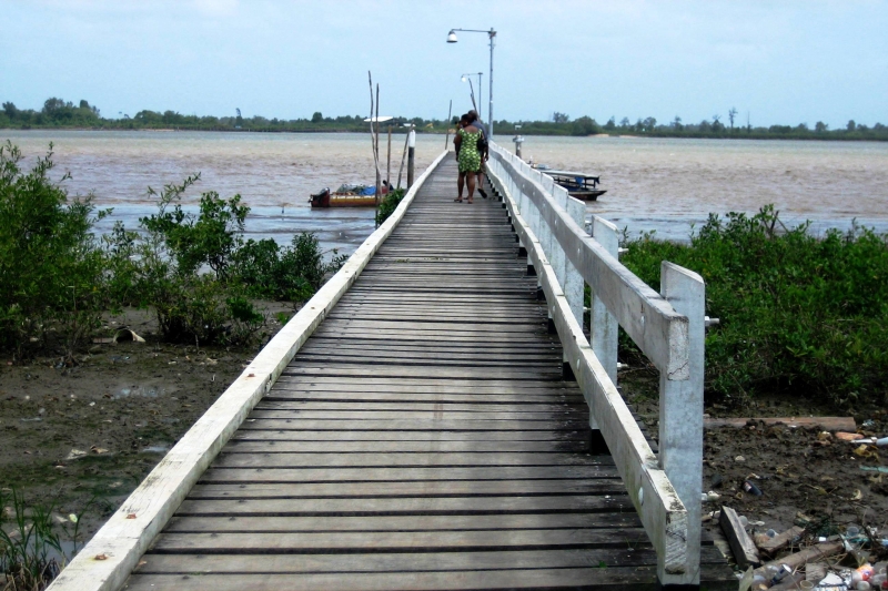 Suriname (33)