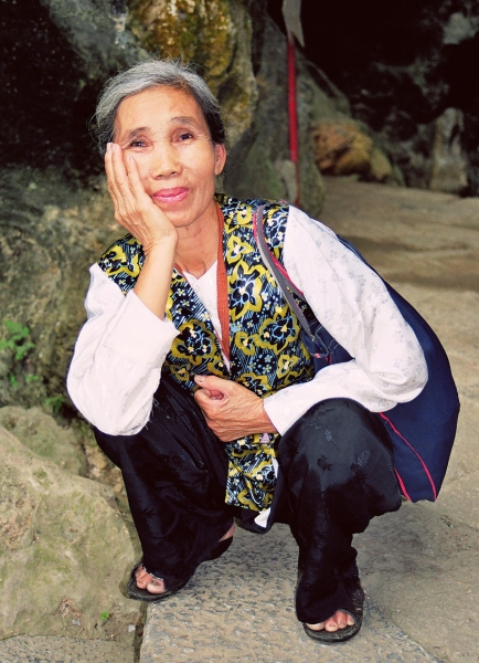 Vietnam (100)